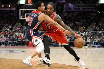 好博体育官网- 公牛德罗赞关键绝杀，拉文交易价值暴涨  