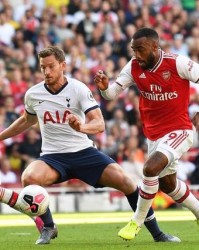  凯恩点射破门，热刺德比战小胜富勒姆  