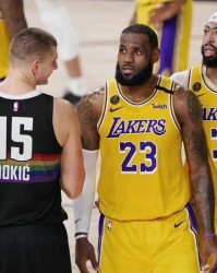  浓眉哥内线统治力尽显湖人压制爵士取得三连胜战绩