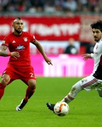  拜仁旧将佩里西奇弑旧主，法兰克福客场力克德甲霸主