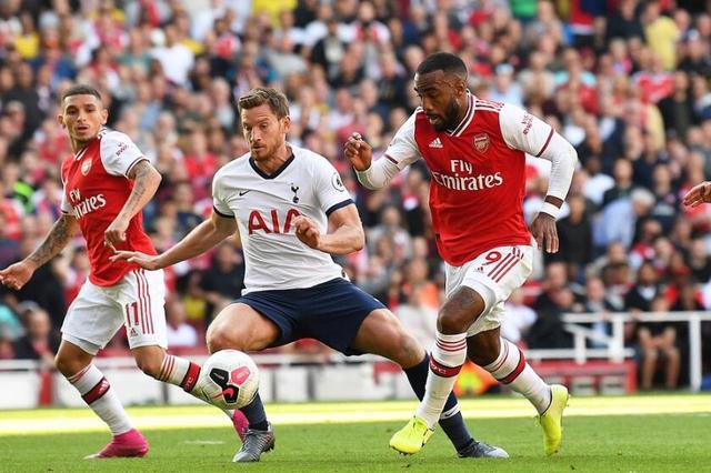  凯恩点射破门，热刺德比战小胜富勒姆  